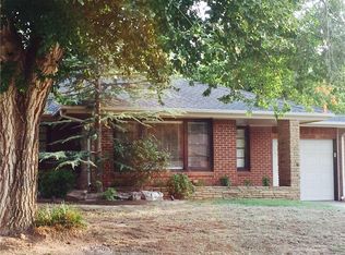 2224 Dublin Rd, Village, OK 73120