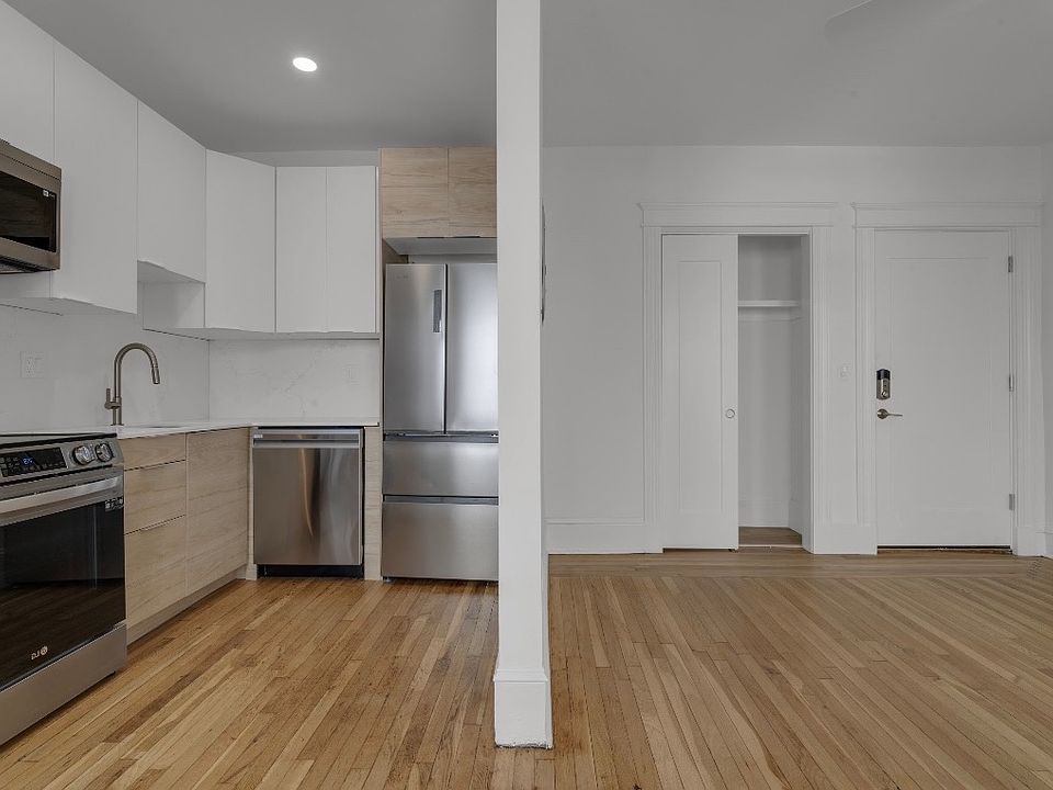 1st image of 1066 Commonwealth Ave #205