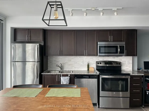 830 Lawrence Ave W, Toronto, ON