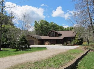 782 Linden St, Cleveland, WI 53015