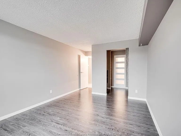 9099 Riverside Dr E #221 — Photo 10