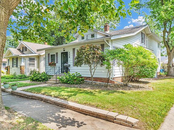 5th image of 208 S Florence Ave