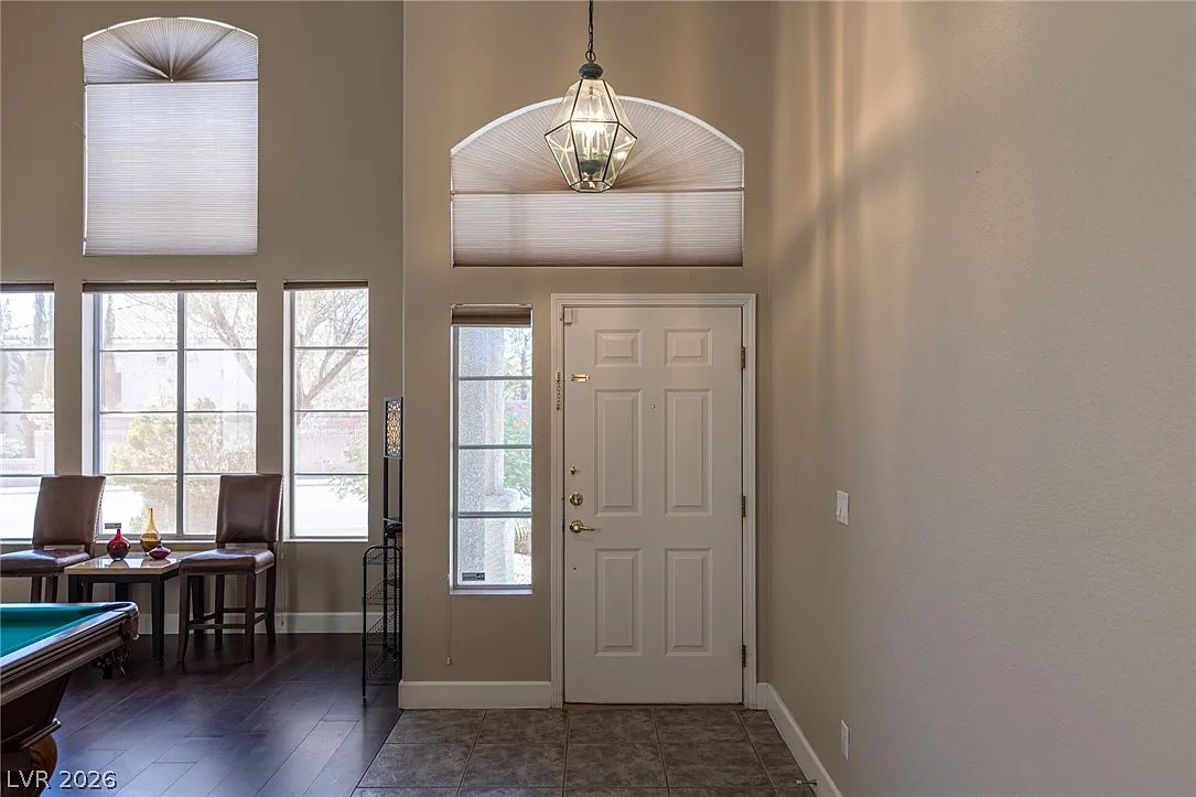 4 bed, 3.5 bath, 2926 sqft, $3,500 — Photo 4