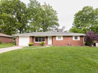 120 Columbus Dr, Belleville, IL 62226