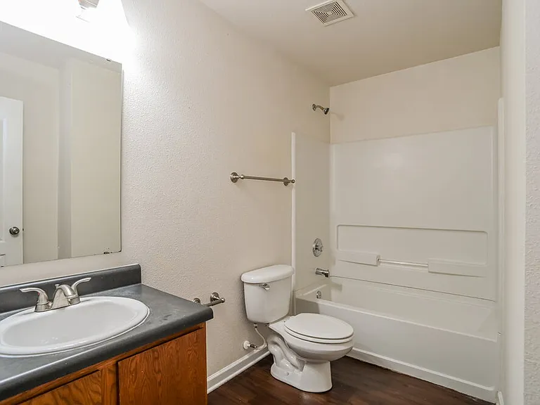 4532 Stone Mountain Dr — Photo 15