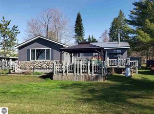 8967 Saint Aubin Dr, Hale, MI 48739