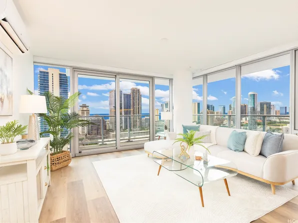 1500 Rycroft St #2412R, Honolulu, HI 96814