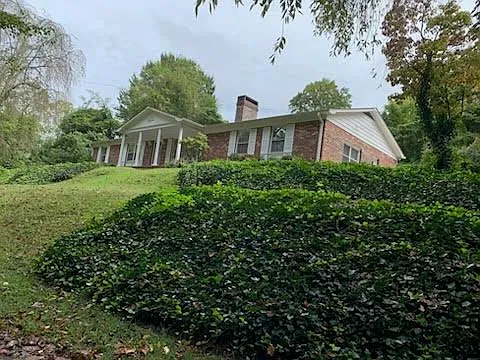 1908 Country Club Rd