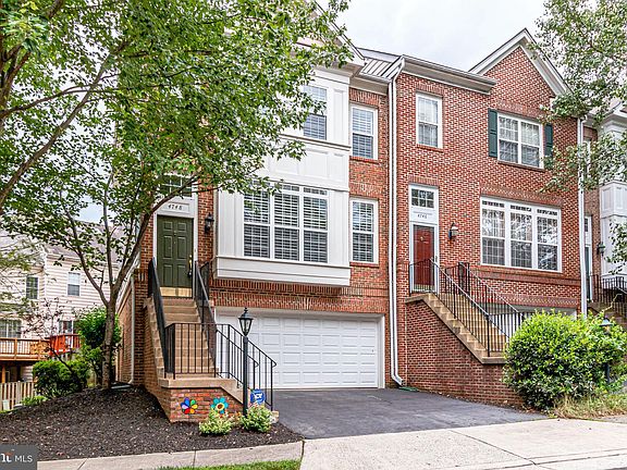 2nd image of 4748 Thornbury Dr