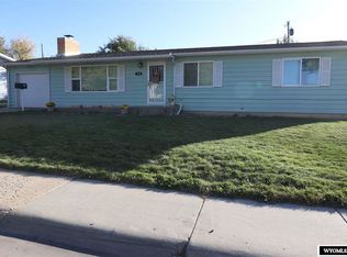 112 Valley Dr, Casper, WY 82604