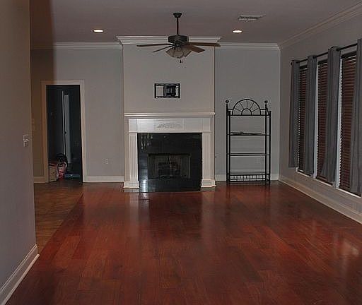4th image of 8808 Magnolia Leaf Ave