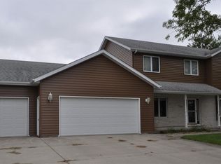 2340 Forest St, Carroll, IA 51401