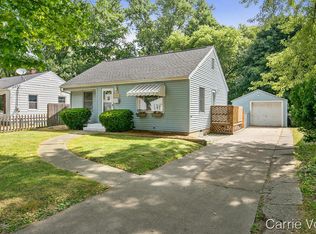 1310 Edith Ave NE, Grand Rapids, MI 49505