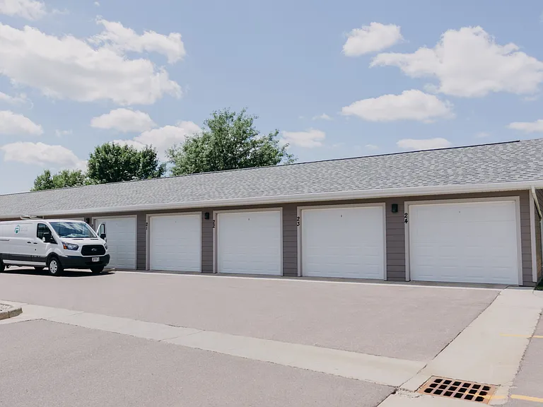 Edgewood Apartments — Photo 13