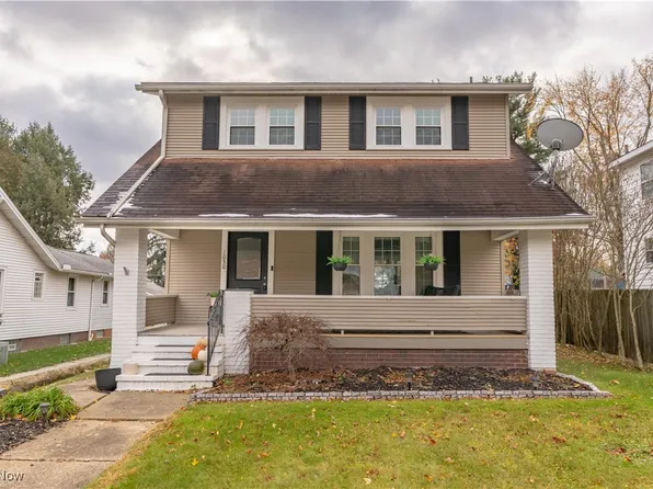 1030 Sunset Dr, Alliance, OH 44601