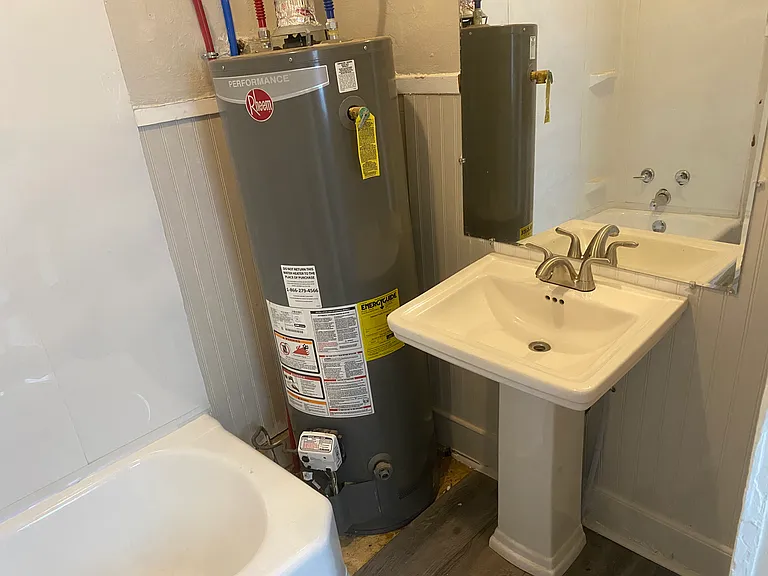 119 N Avenue D — Photo 14