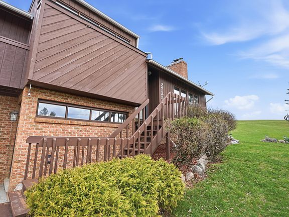 5th image of 2725 Cooley Lake Rd