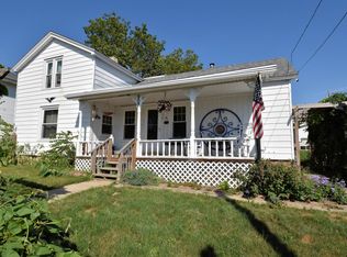 907 State St, Union Grove, WI 53182