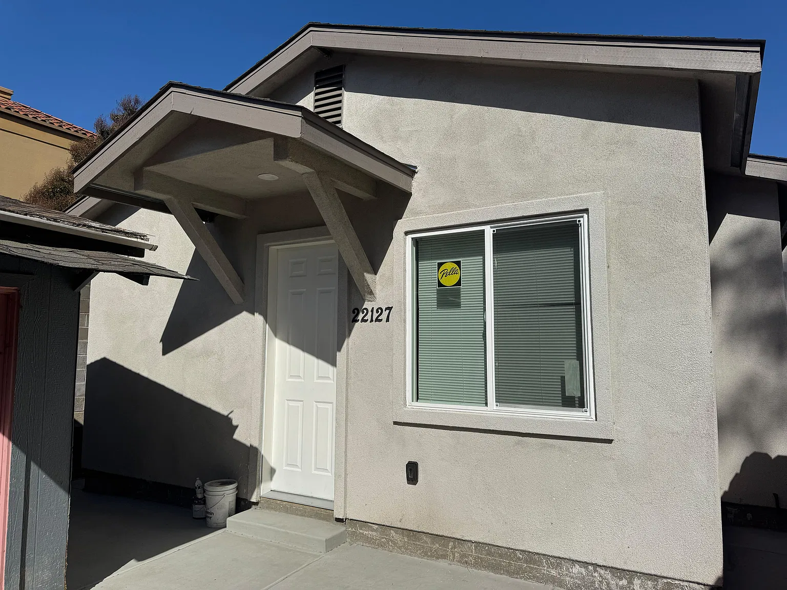 2 bed, 700 sqft, $2,600 — Photo 1