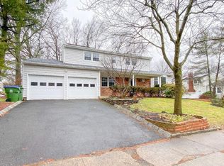 22 Eagle Rd, Edison, NJ 08820
