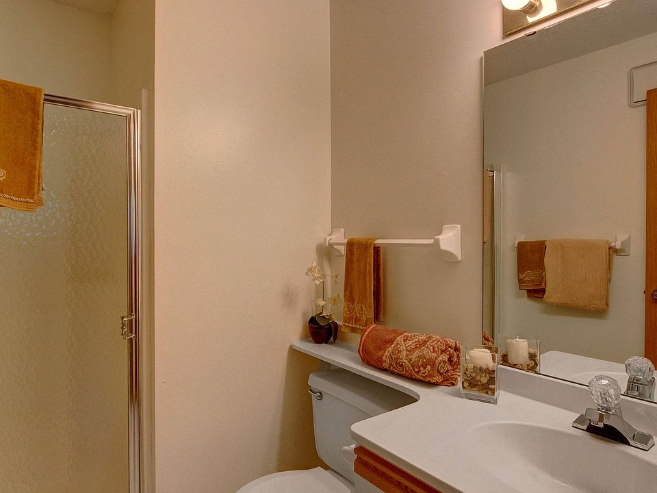 Town Centre Bathroom Decor