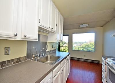 5th image of 6110 24th Ave NW APT 306