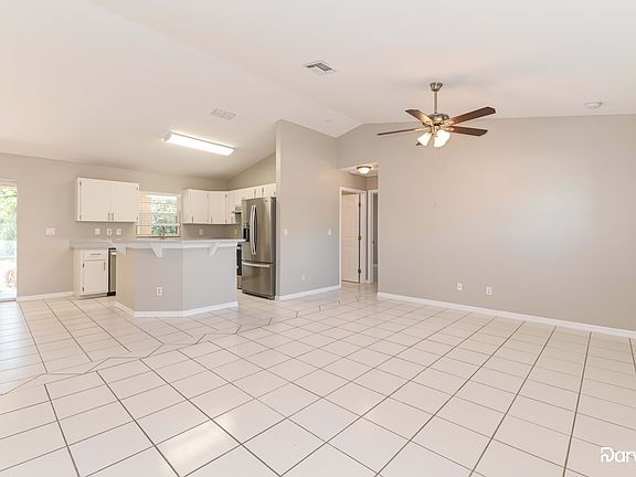 2nd image of 610 SW 27th Ter