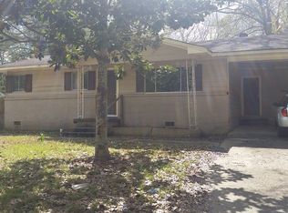 1033 Brookley St, Jackson, MS 39212