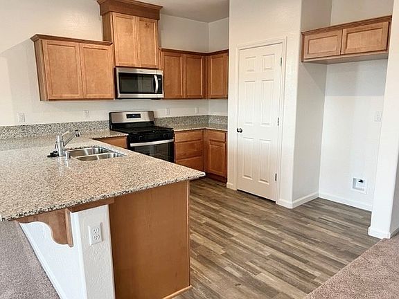 3rd image of 2123 Cordelia Ave
