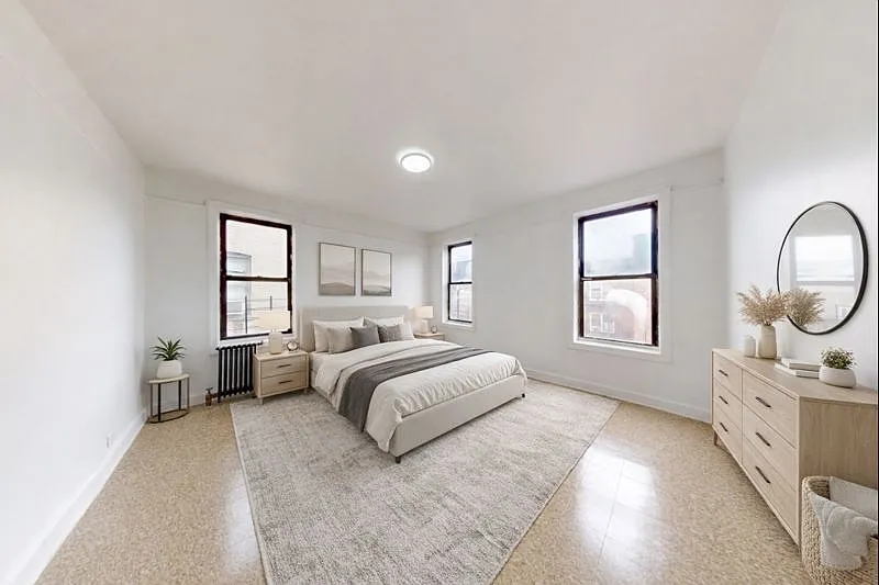Building Photo - 86-22 Dongan Ave #6H