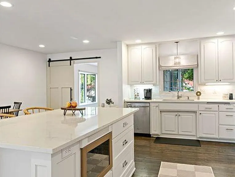 4520 Vandervork Ave — Photo 19