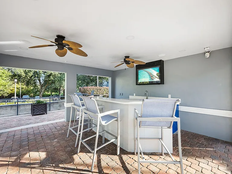 Outdoor Kitchen