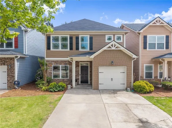 79 Oakmont Dr, Dawsonville, GA 30534