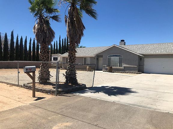 3rd image of 10956 W Santa Fe Ave