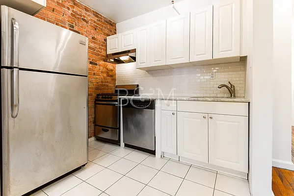 Rented by Brick&Mortar | media 16