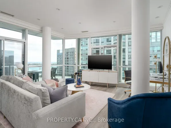 12 Yonge St #2903, Toronto, ON M5E 1Z9