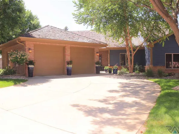 1 S Woodduck Pl #9B, Sioux Falls, SD 57105