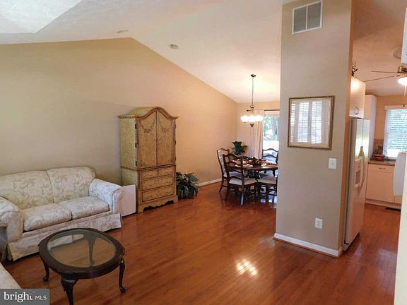 3rd image of 13802 Cabells Mill Dr