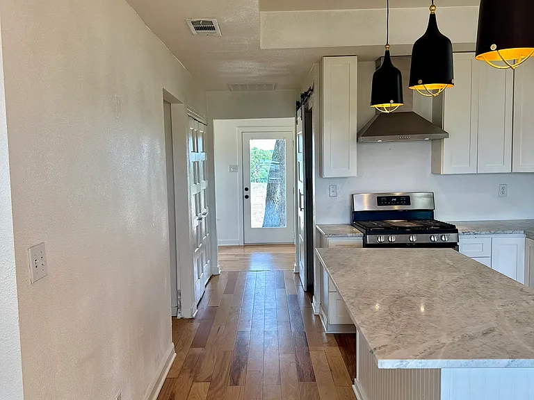 5840 N FM 51 — Photo 7