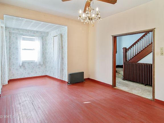 3rd image of 937 Thomas Ave