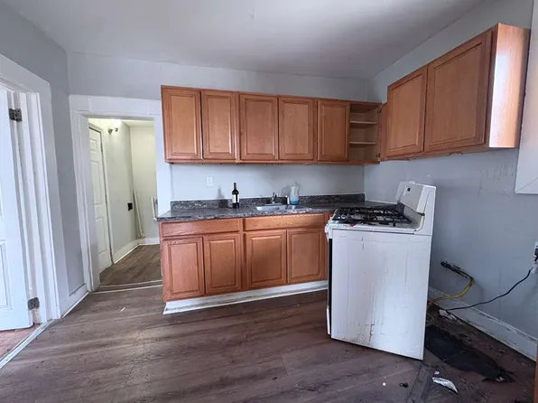 99 Lamberton St #22, New Haven, CT 06519