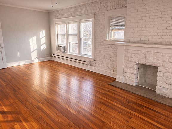 4th image of 4007 Holly St Unit 2S