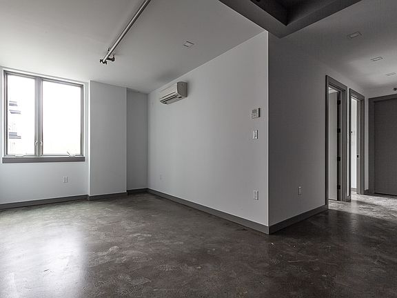 2nd image of 410 Tompkins Ave #D4