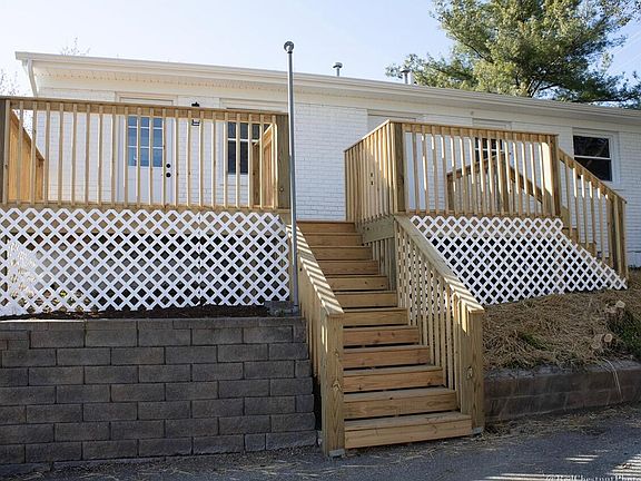 5th image of 3600 River Park Dr