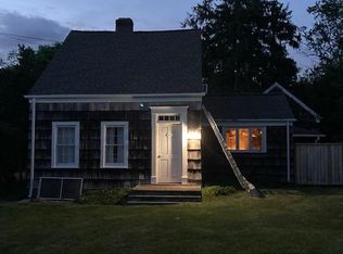 839 S Country Rd, East Patchogue, NY 11772