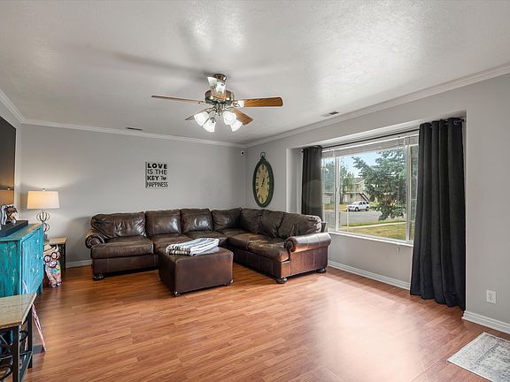 3rd image of 360 W 4900 S APT 1
