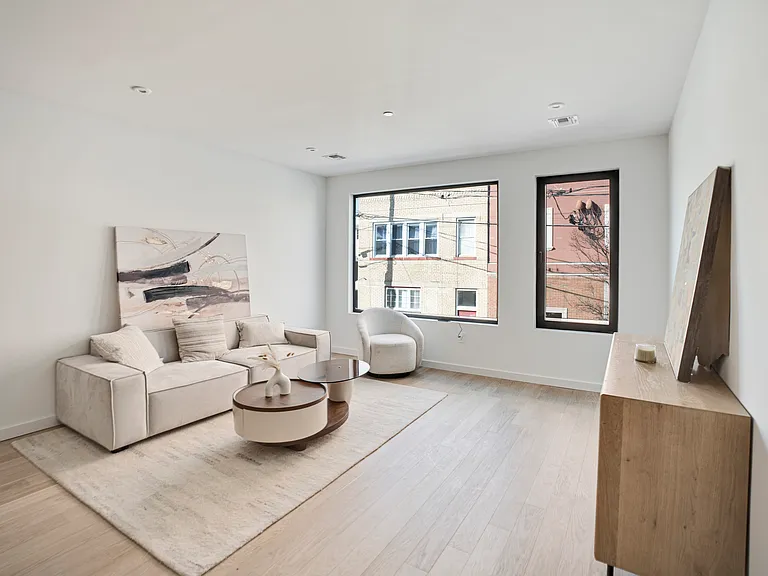 114 69th St #1 — Photo 3