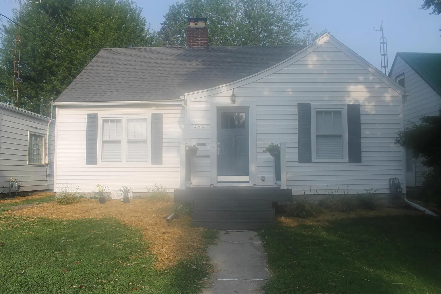 255 Forest Lawn Blvd photo 1