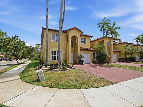 2nd image of 192 W Forest Oak Cir