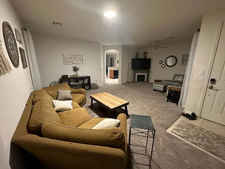11767 W Scudamore Dr — Photo 5